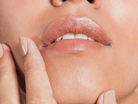 rellenos labiales clinica bayon