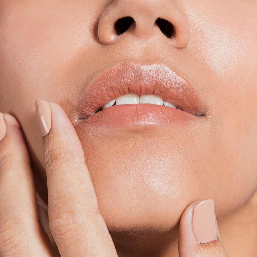 rellenos labiales clinica bayon